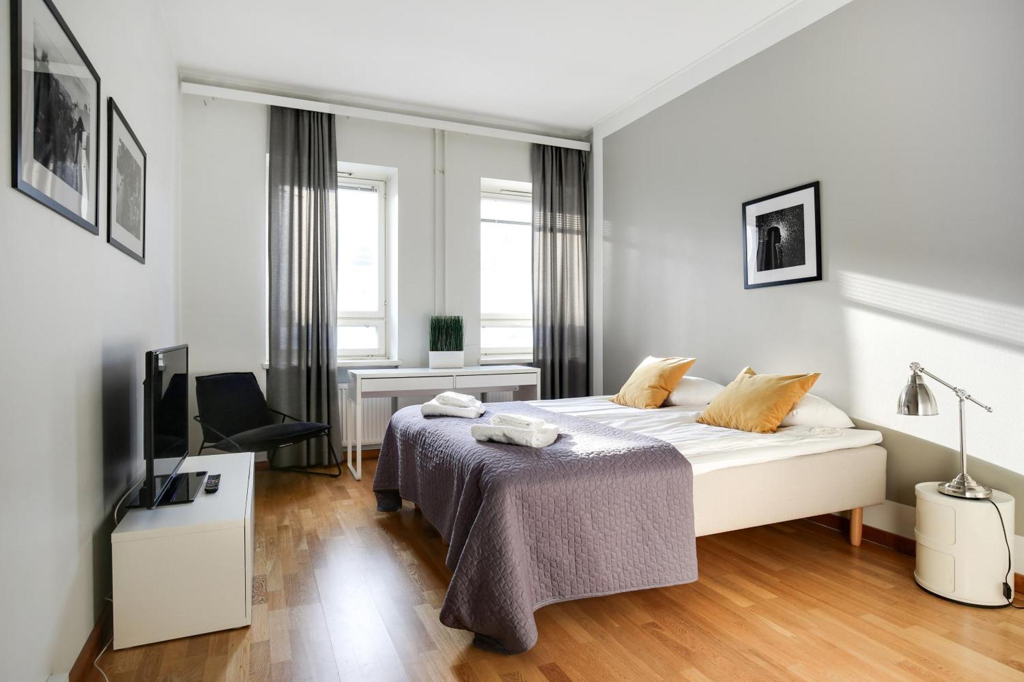 Kotimaailma Apartments Kamppi - 2Br In The City Center With Code Lock 헬싱키 외부 사진